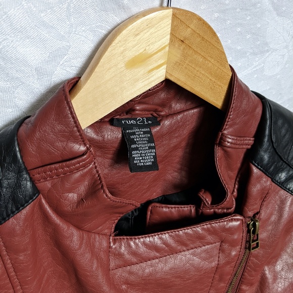 Rue21 Black & Wine Vegan Leather Cropped Jacket - Picture 8 of 11